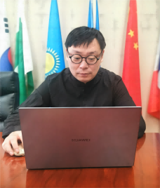 闫洪纲